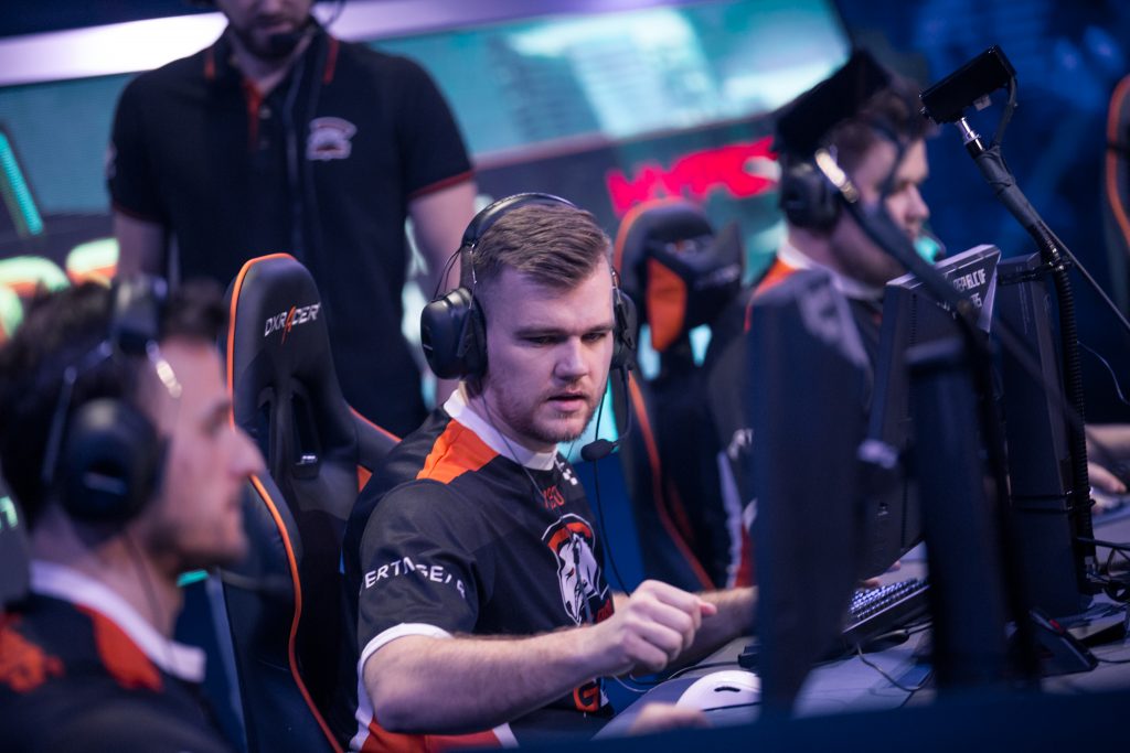 NEO playing for Virtus.Pro at a DreamHack event