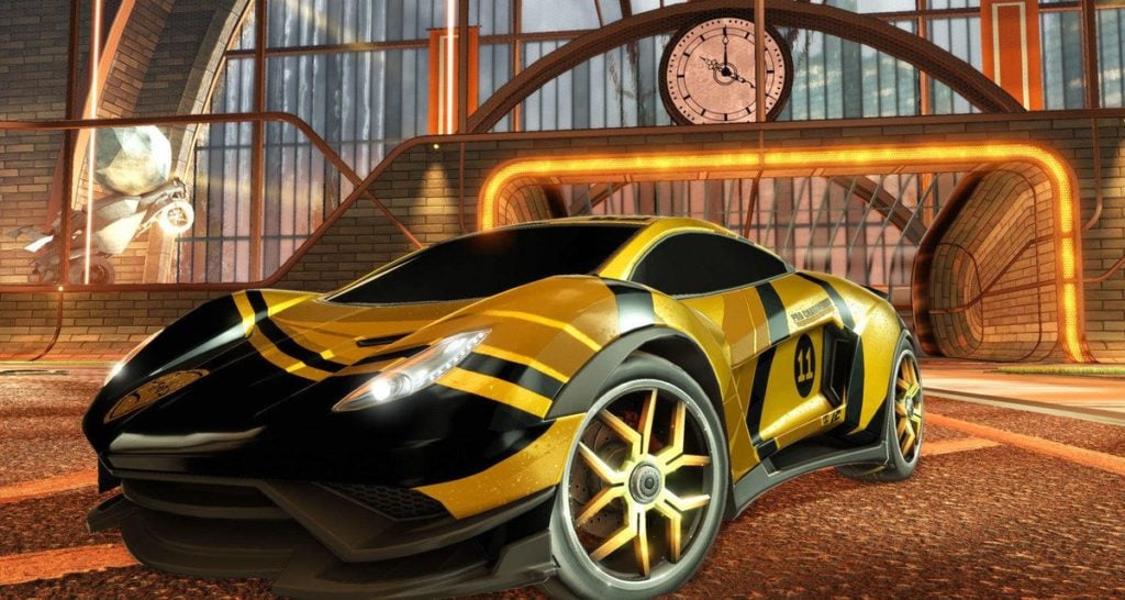 The Decennium Pro Wheels on a player car in Rocket League.