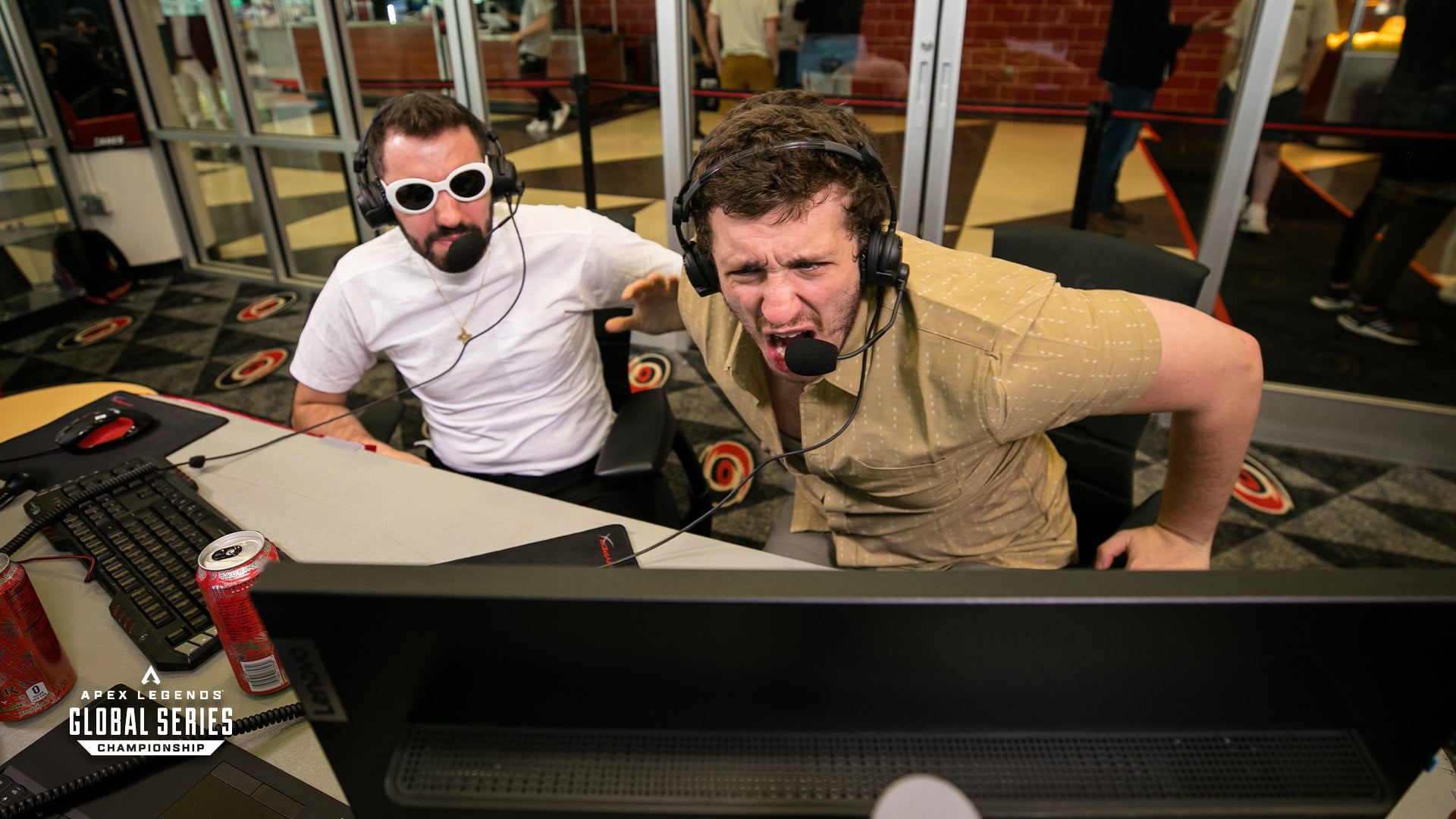 Nicewigg and Greek react to a play at the ALGS Championship