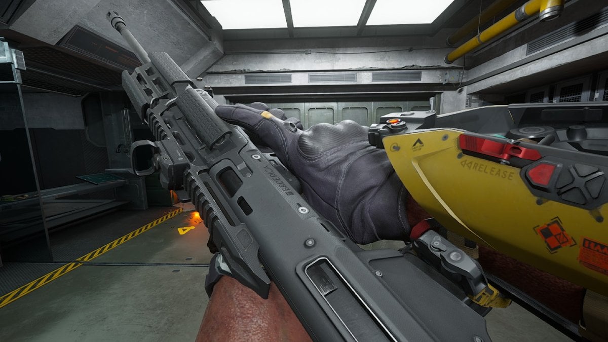 AUG inspect animation in Delta Force