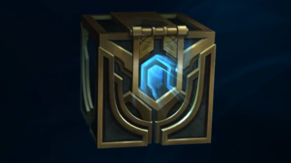 A box with a blue gem in the middle and metallic frame in League of Legends.