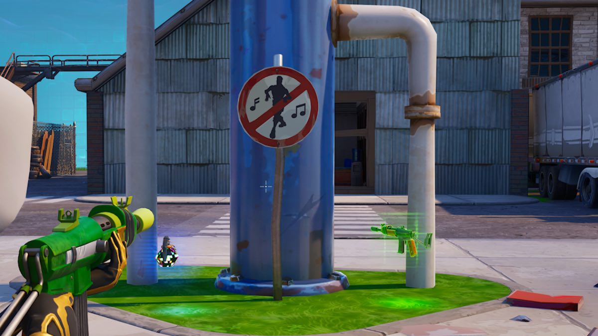 No Dancing sign in Fortnite OG