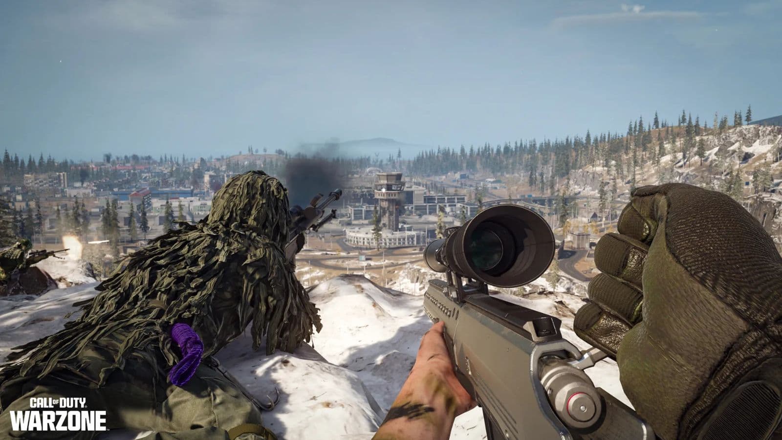Operators using the HDR sniper rifle from a snowy mountain on Verdansk map in Warzone