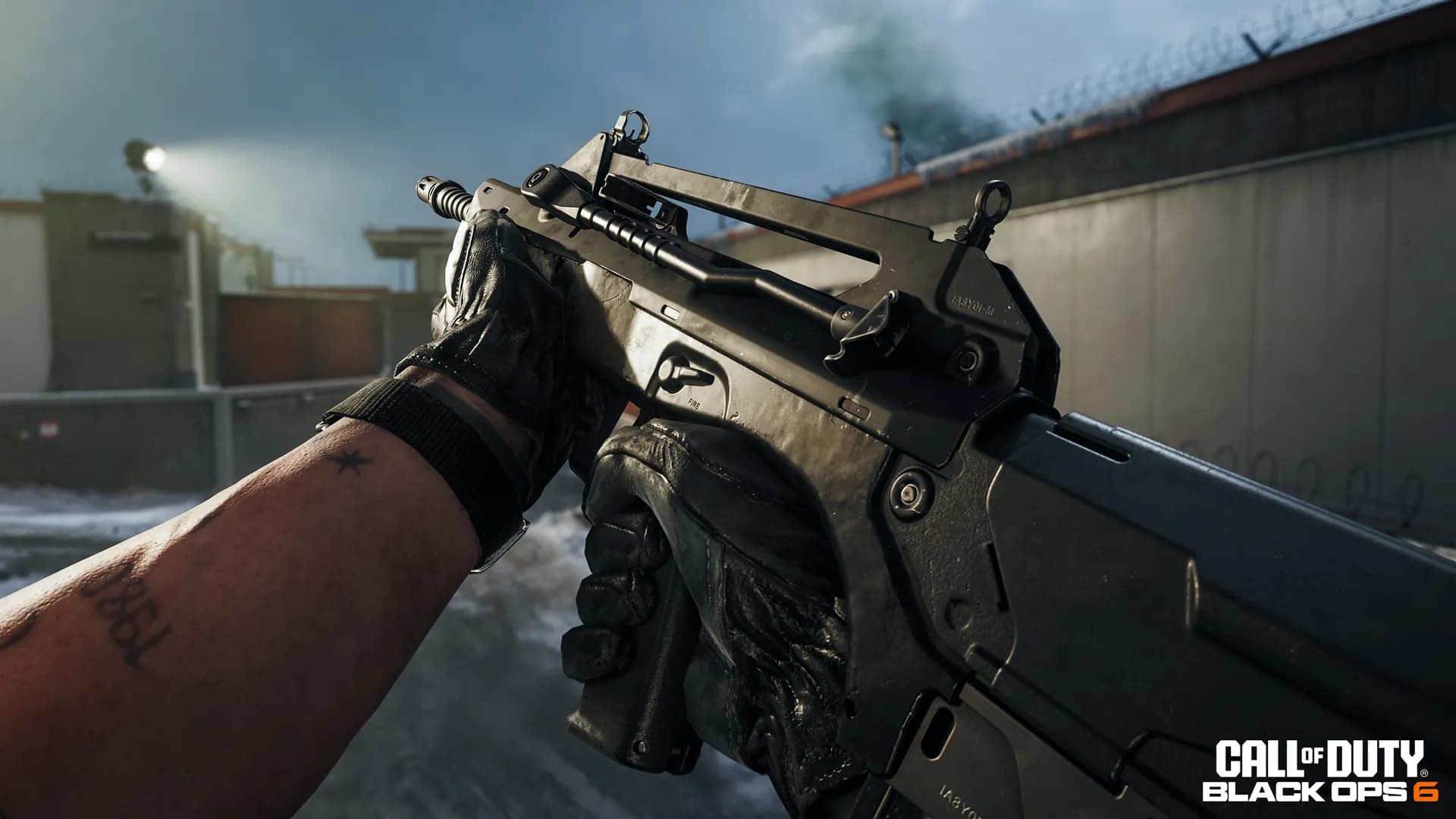 Player holding the FFAR 1, which is coming back in Black Ops 6 and Warzone season 4.
