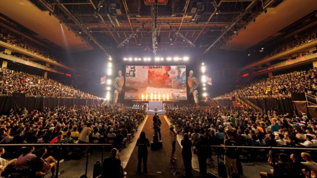 Crowd and stage set at the CS2 Austin Major organized by BLAST.