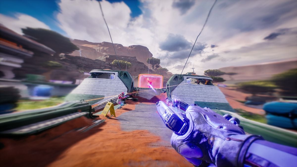 PvP with a pistol in Splitgate 2