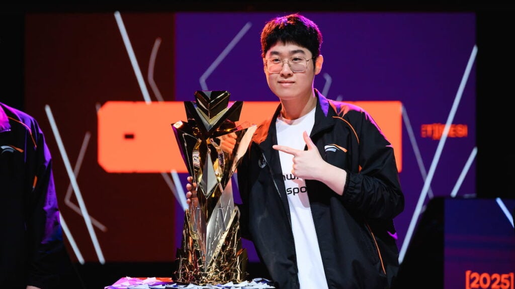 Zeus of Hanwha Life Esports poses with the trophy after being titled first ever champions at First Stand Tournament 2025 Grand Finals on March 16, 2025 at LoL Park in Seoul, Korea.