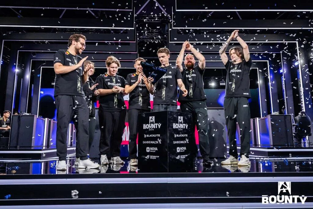 Team Spirit celebrate as zont1x holds the trophy after winning the BLAST Bounty Season 2.