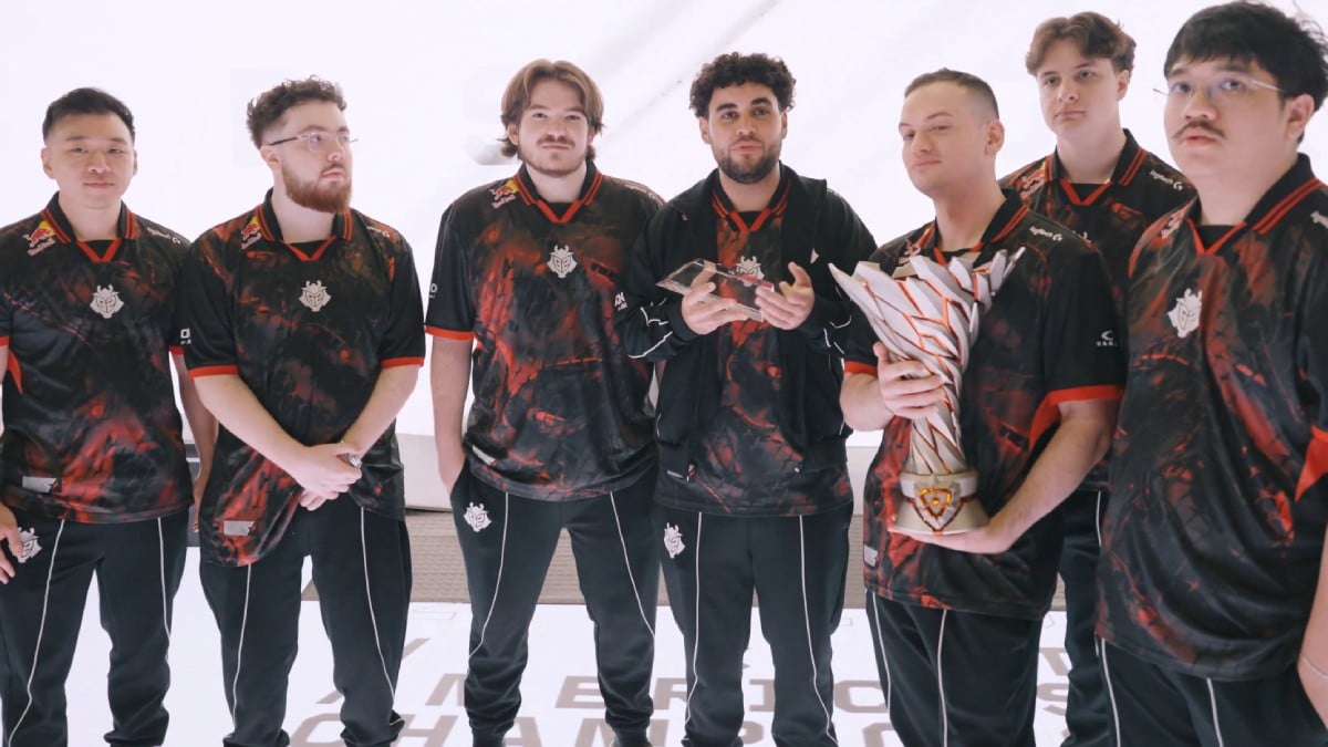 G2 Esports with the VCT Americas Stage 2 trophy