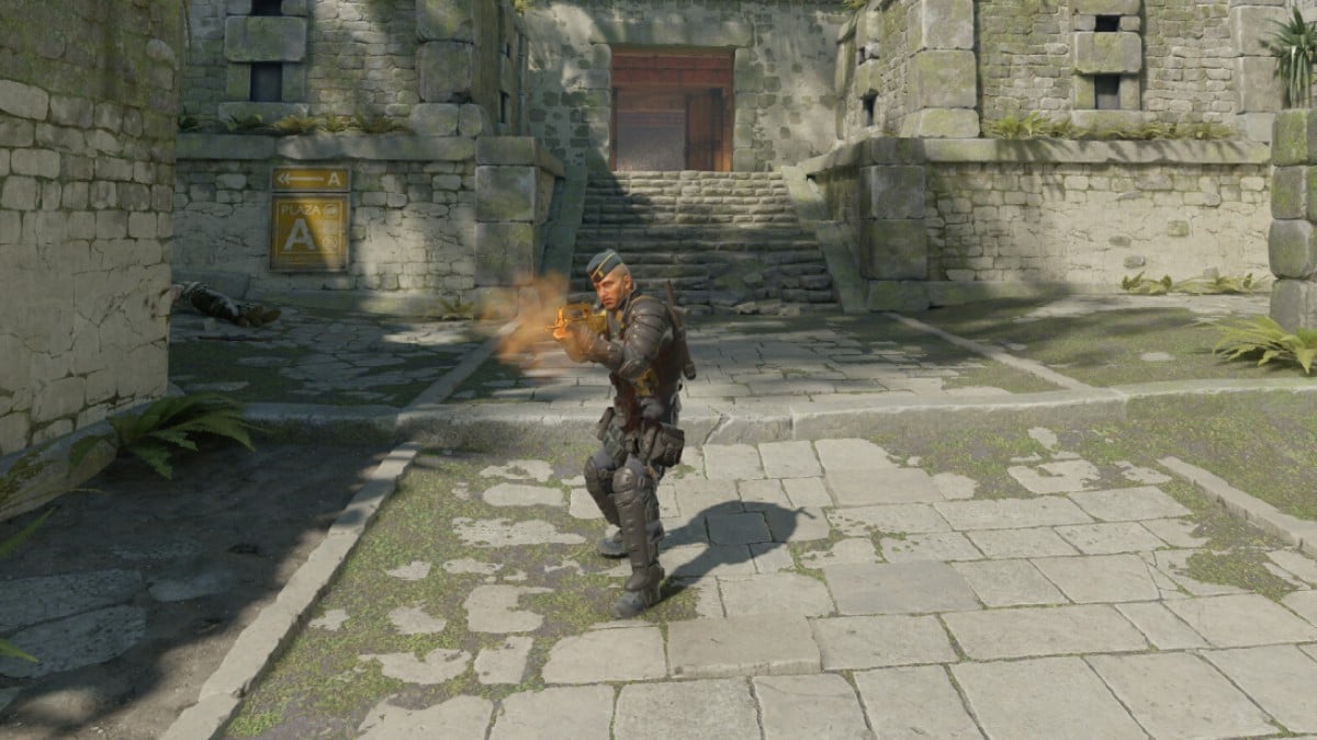 a CT in mid on Ancient map in CS2