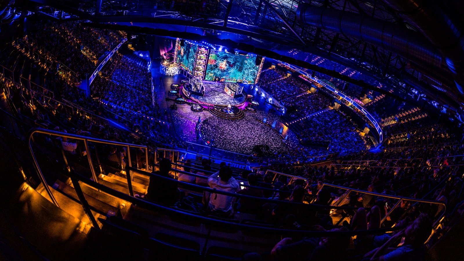 Photo inside the Hamburg Arena during TI 2025.