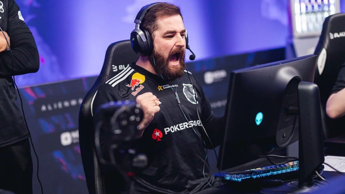 an image of FalleN roaring wearing