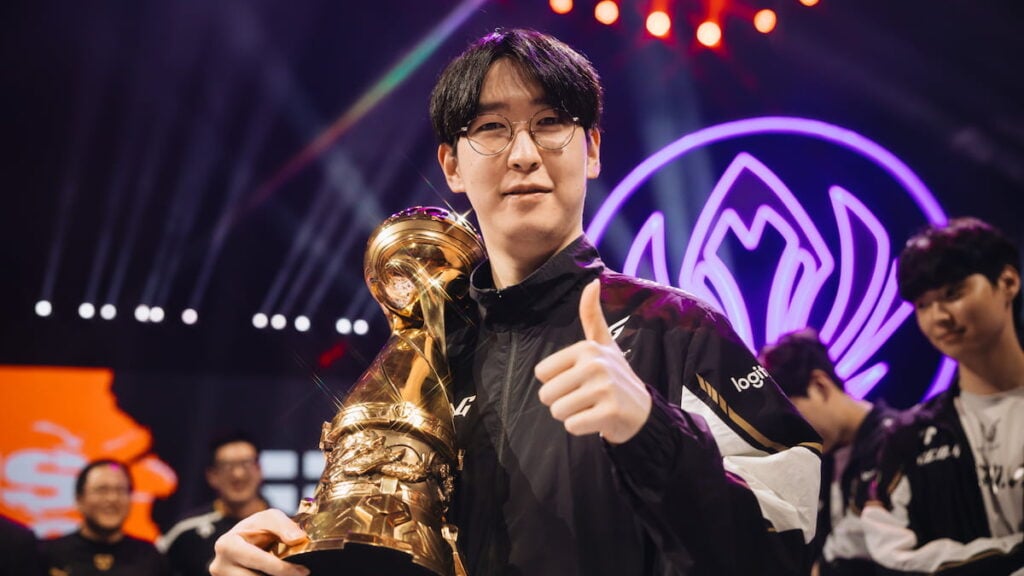 Duro of Gen.G Esports holds the trophy after victory at MSI 2025 Finals at the Pacific Coliseum in Vancouver, Canada on July 12, 2025.