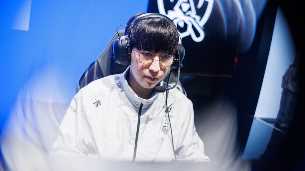 Duro of Gen.G Esports competes at League of Legends Worlds 2025 Swiss Stage on October 15, 2025 in Beijing, China.