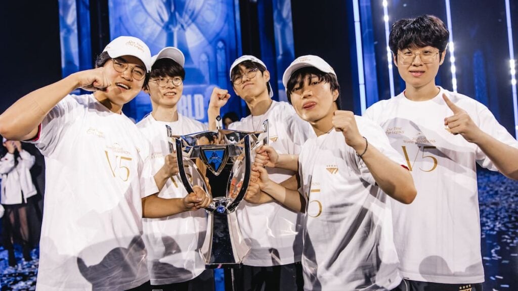 T1 lift the trophy onstage after victory at the League of Legends World Championship 2024 Finals on Novemeber 02, 2024 in London.