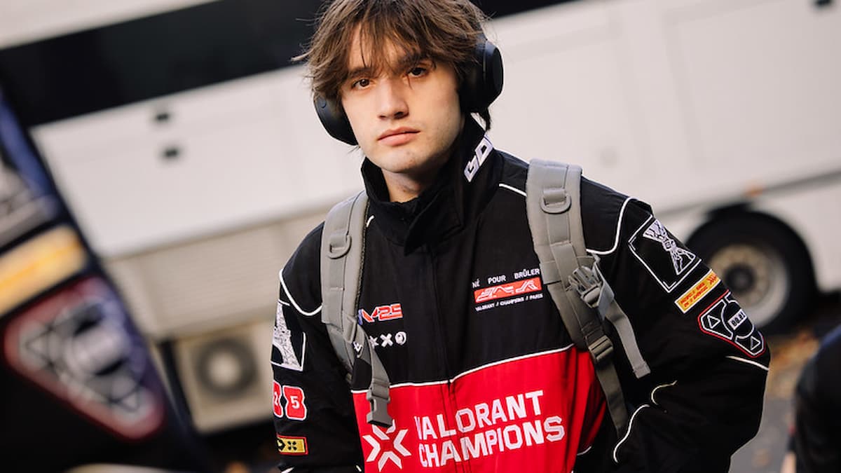 PARÍS, FRANCIA - Se ve a Skuba de NRG llegando a la fase de grupos de VALORANT Champions Paris Day 5 en Les Arènes de Grand Paris Sud el 17 de septiembre de 2025 en París, Francia