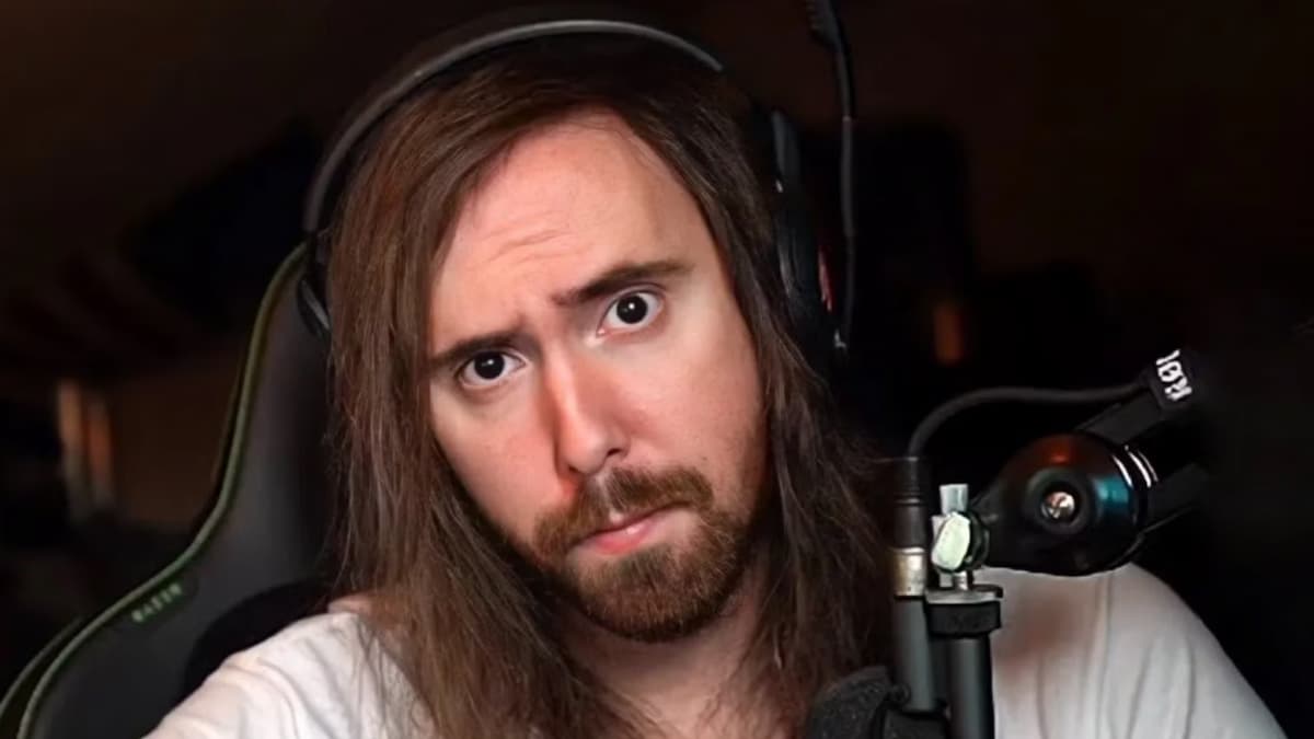 A picture of Asmongold from one of his live streams
