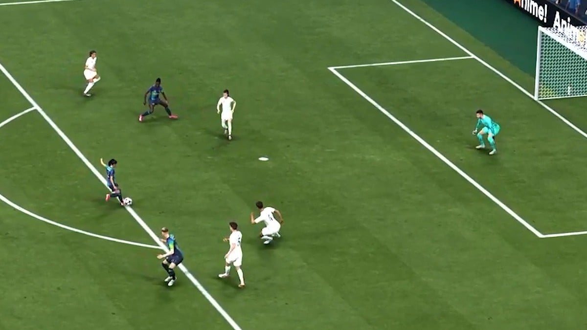 A low-driven shot in FC 26