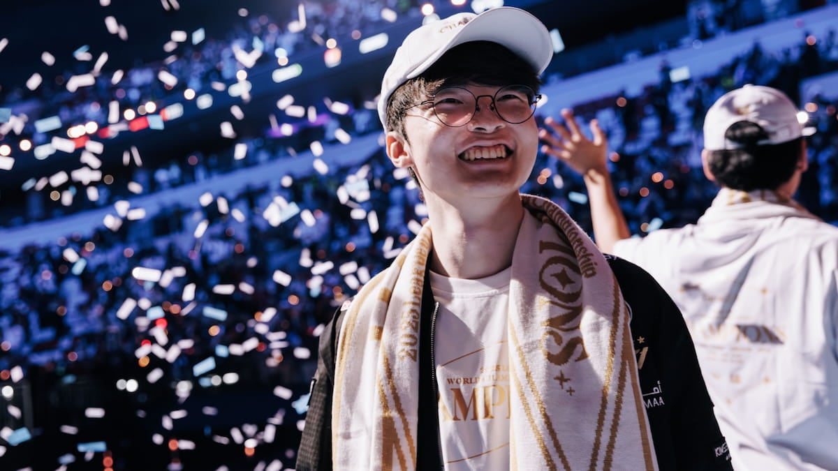 Faker of T1 celebrates onstage after being crowned champions at League of Legends Worlds 2025 Finals on November 08, 2025 in Chengdu, China.