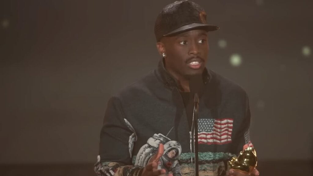 Kai Cenat giving a speech after accepting Best Streamer Collab award at Streamer Awards 2025